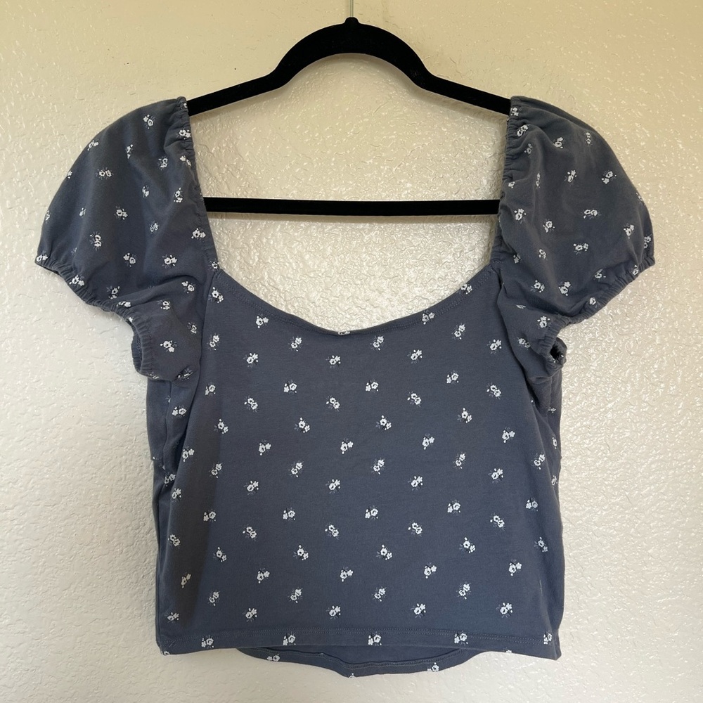 Hollister Blue Floral Puff Sleeve Crop Top